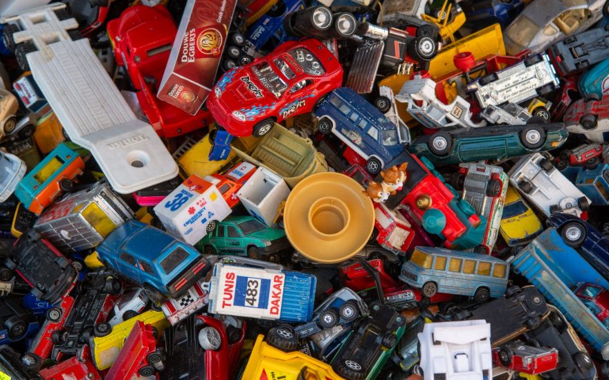 Injection-moulded plastic toy parts